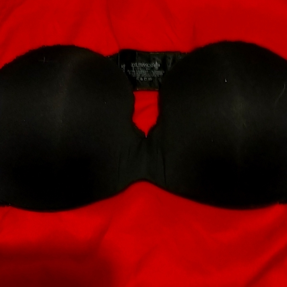 STRAPLESS BRA NWOT